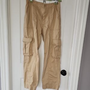 Abercrombie & Fitch Women's Khaki Cargo Pants